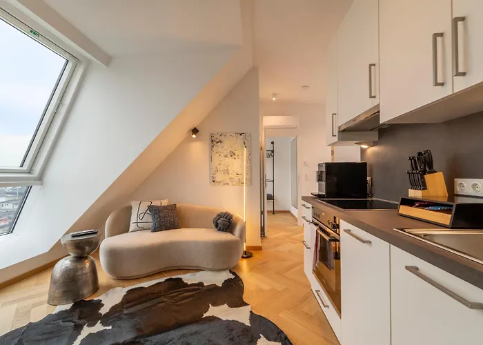 Josef's I Penthouse I Balcony & Views Апартаменты *